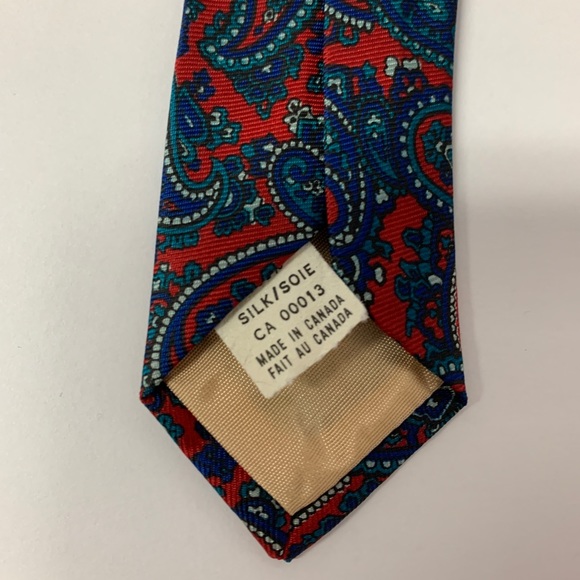 Leo Chevalier mens paisley tie. Blue and red. - Picture 5 of 5